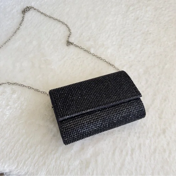 Elegant Black Beaded Clutch - Picture 4 of 7